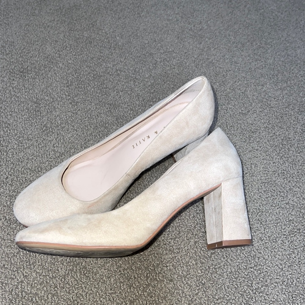 Nude velvet heels. Size 6.5. Heel is approx. 3 in.
